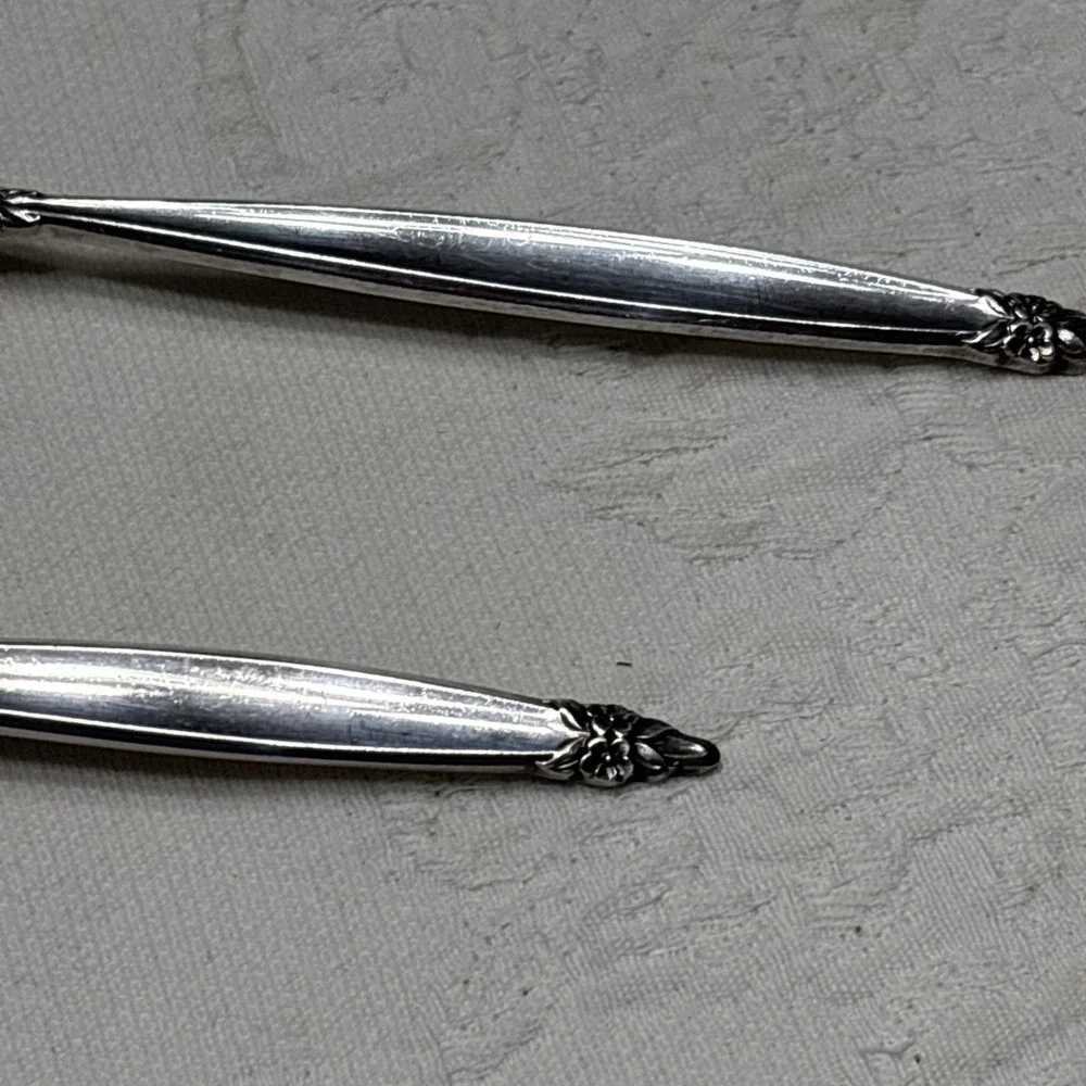 1965 GARLAND 1847 Rogers Bros IS Sugar Spoon Butter Knife Silver Plate Flatware